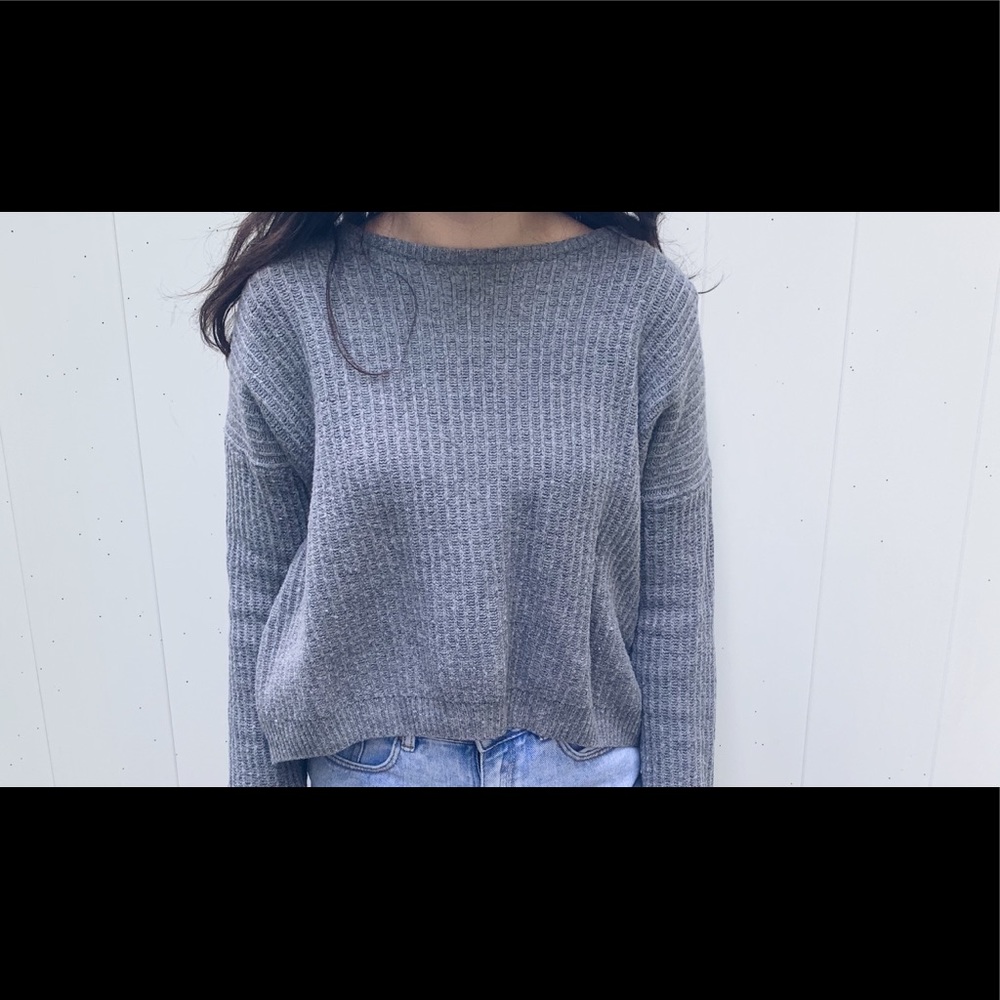 Brandy Melville gray sweater